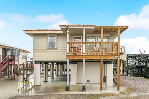 307 Martin Ln, Port Sulphur, LA 70083