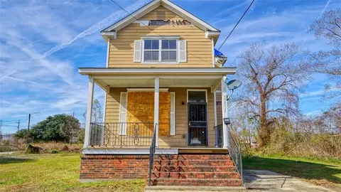 2112 Benton St, New Orleans, LA 70117