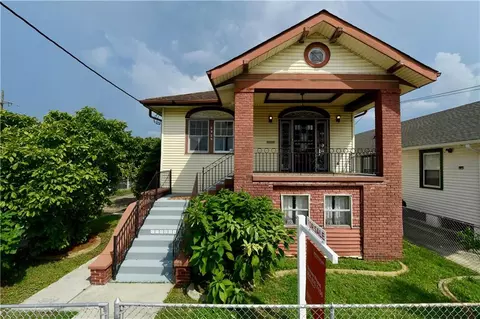 2929 Leonidas St, New Orleans, LA 70118