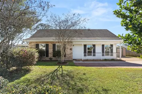 828 Calvert St, Metairie, LA 70001