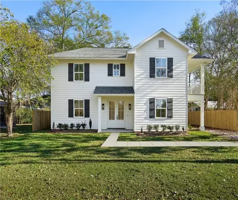218 N Jackson St, Covington, LA 70433