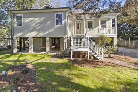 325 Coffee St, Mandeville, LA 70448