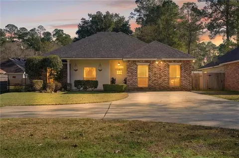 Exterior - 20366 Helenbirg Rd, Covington, LA 70433 photo 3 of 6