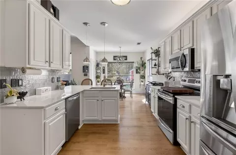 Kitchen - 20366 Helenbirg Rd, Covington, LA 70433 photo 1 of 3