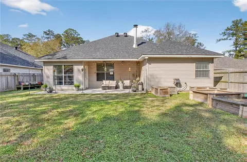 Exterior - 20366 Helenbirg Rd, Covington, LA 70433 photo 5 of 6