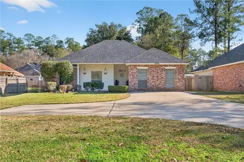 Exterior - 20366 Helenbirg Rd, Covington, LA 70433 photo 2 of 6