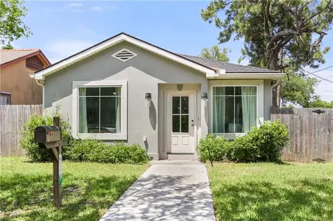 2067 Lafreniere St, New Orleans, LA 70122