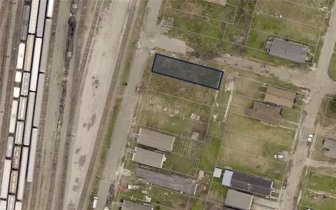 1941 Montegut St, New Orleans, LA 70117