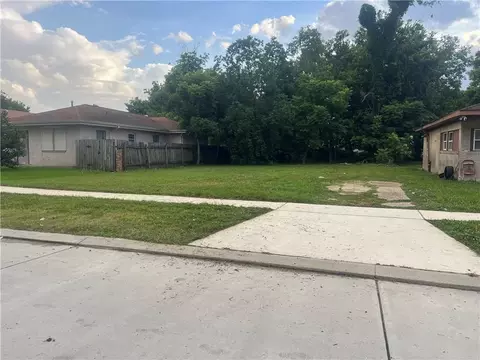 4434 Eastview Dr, New Orleans, LA 70126