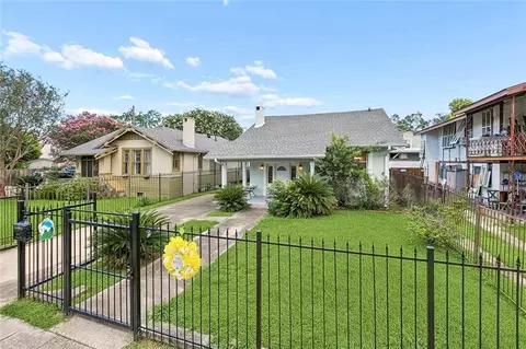 2831 Calhoun St, New Orleans, LA 70118