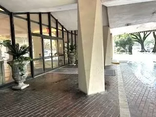 2100 St Charles Ave #3A, New Orleans, LA 70130