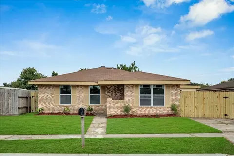 7535 Vanderkloot Ave, New Orleans, LA 70127