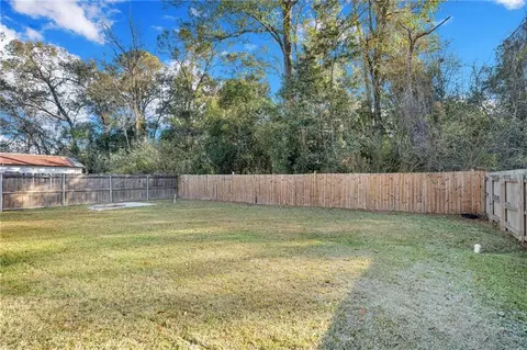 Exterior - 2006 7th St, Slidell, LA 70458 photo 3 of 3