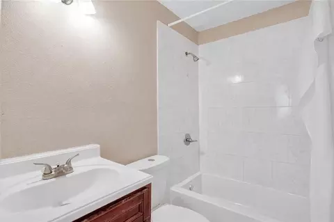 Bath - 2006 7th St, Slidell, LA 70458 photo 2 of 2
