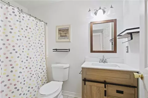 Bath - 70476 2nd St, Covington, LA 70433 photo 2 of 2