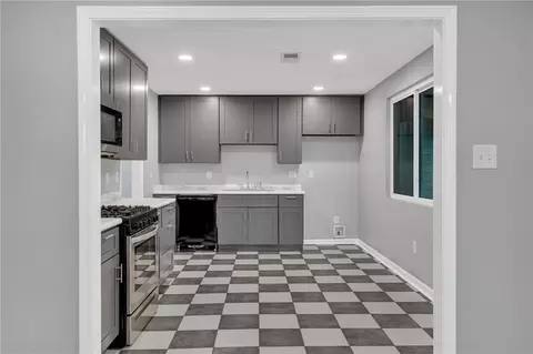 Kitchen - 112 Evans St, Boutte, LA 70039 photo 1 of 2