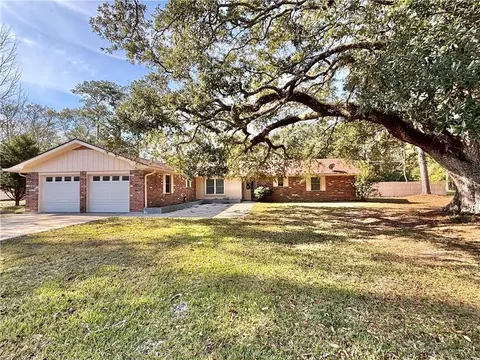 105 Athene Dr, Slidell, LA 70460