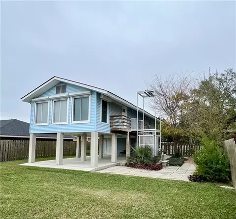 5308 Church St, Lafitte, LA 70067