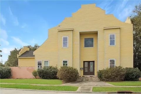 4928 Cartier Ave, New Orleans, LA 70122