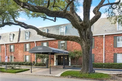 3201 St Charles Ave #229, New Orleans, LA 70115