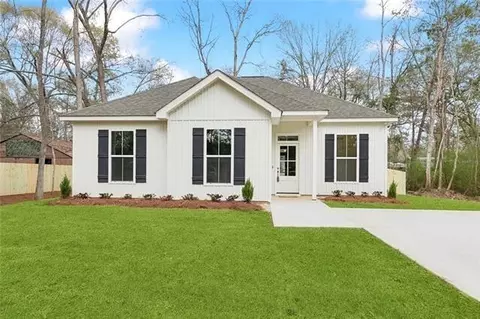 71452 Gordon Ave, Abita Springs, LA 70420