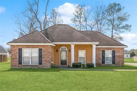 13100 E Coles Creek Loop, Hammond, LA 70403