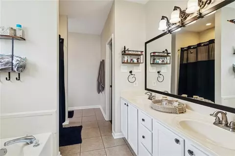 Bath - 315 Spartan Loop, Slidell, LA 70458 photo 1 of 2