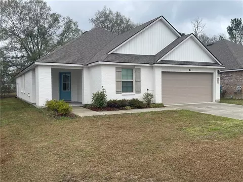 7843 Joe Lynn Trl, Denham Springs, LA 70726