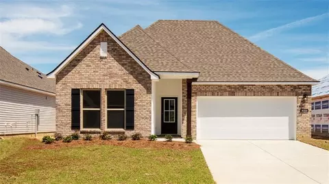 30333 Lancaster Ct, Lacombe, LA 70445
