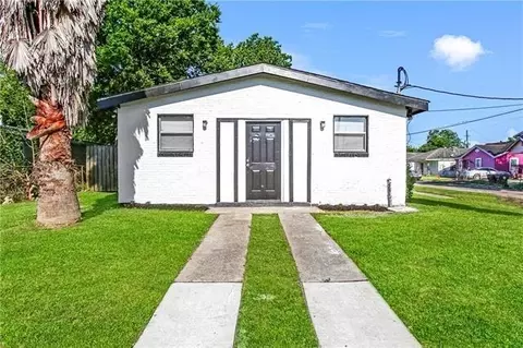 1444 Egania St, New Orleans, LA 70117