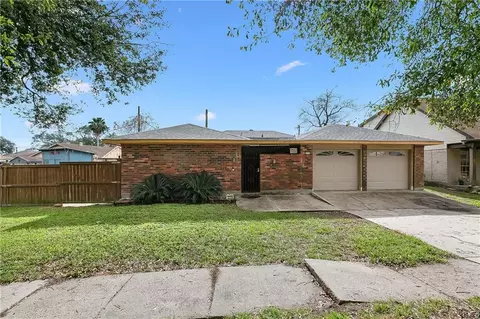 2113 Matador St, Harvey, LA 70058