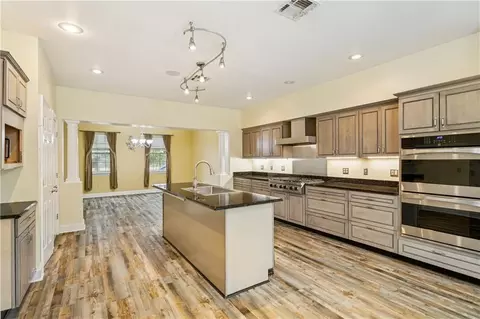 Kitchen - 220 Warrior Trce, Covington, LA 70435 photo 2 of 4