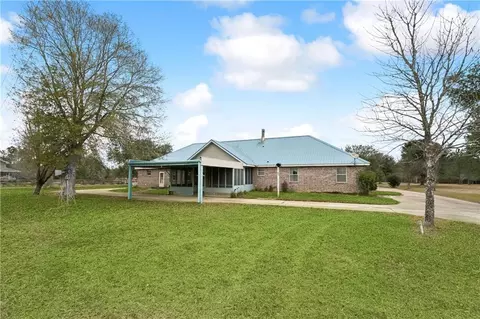 Exterior - 220 Warrior Trce, Covington, LA 70435 photo 4 of 4