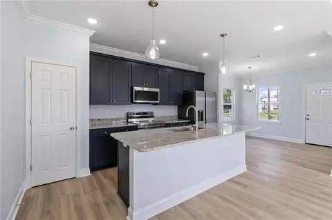 Kitchen - 435 Pine St, Independence, LA 70443 photo 1 of 2