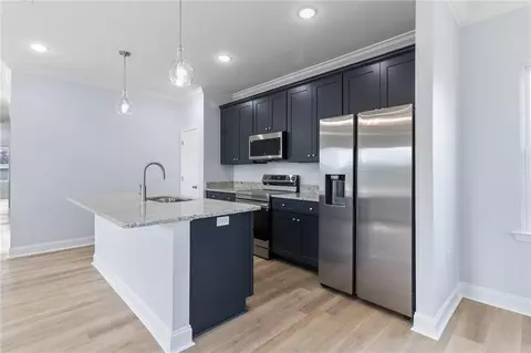 Kitchen - 435 Pine St, Independence, LA 70443 photo 2 of 2