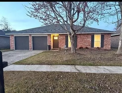 106 Leonell Cir, Slidell, LA 70458 photo 1