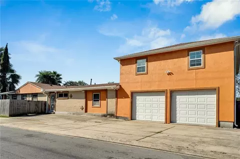 6427 Pines St Blvd, New Orleans, LA 70126