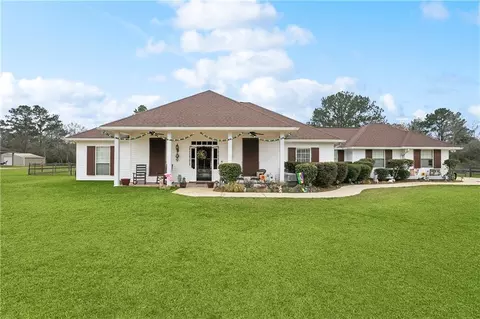 15184 Arleen Normand Dr, Covington, LA 70435