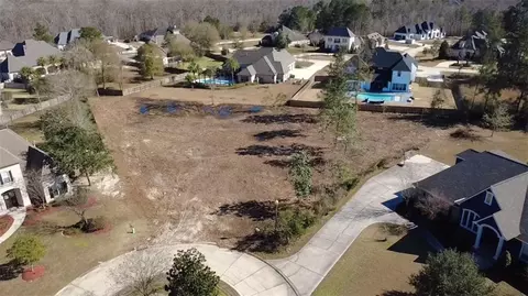 200 S Midland Bluff Ct, Slidell, LA 70461