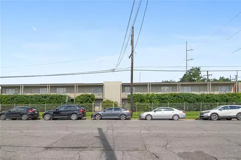 801 Henry Clay Ave #203, New Orleans, LA 70118