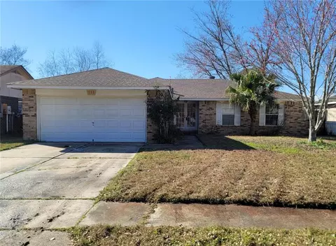 111 E Queens Dr, Slidell, LA 70458