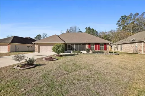 41035 Berry Ridge Dr, Ponchatoula, LA 70454