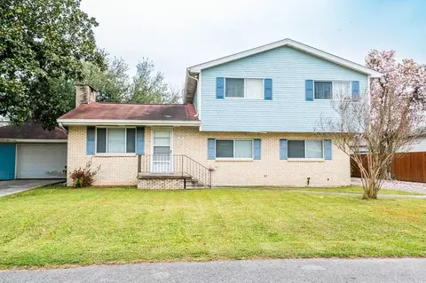 31 Pecan St, Harahan, LA 70123