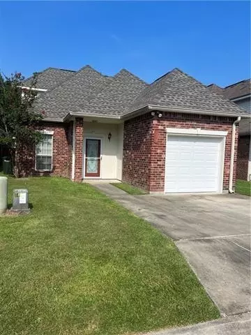 113 Emerald Oaks Dr, Covington, LA 70433