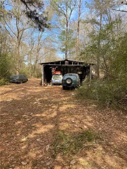 512627 Hwy 16, Bogalusa, LA 70427