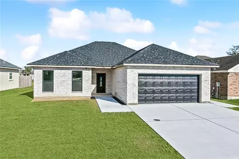 3865 Alexander Ln, Marrero, LA 70072