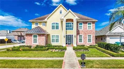 224 Legrande Bayou Ln, Kenner, LA 70065
