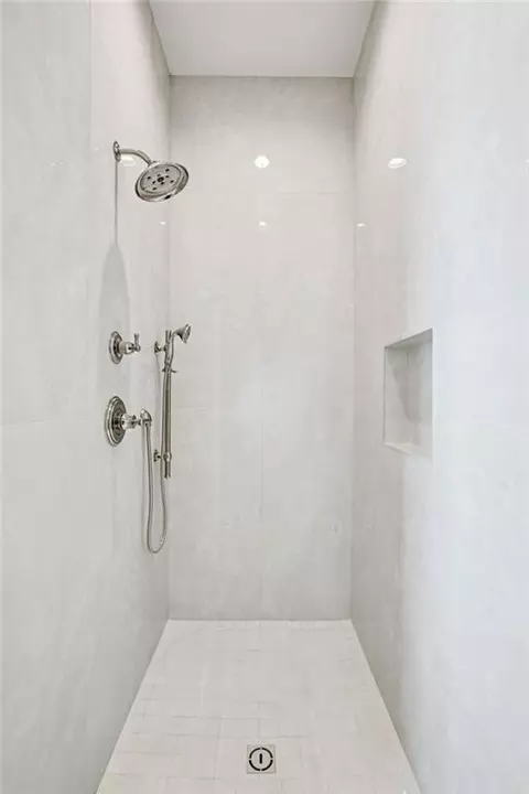 Bath - 331 Randolph Ct, Covington, LA 70433 photo 4 of 5