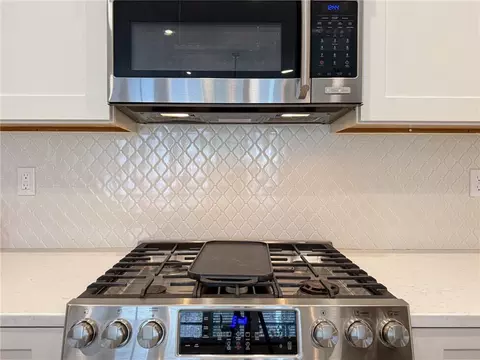 Kitchen - 413 Tiger Ave, Covington, LA 70433 photo 6 of 7