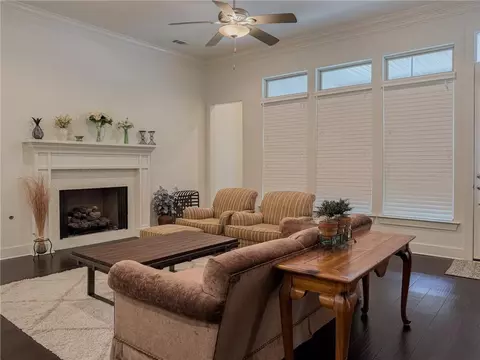 Living - 413 Tiger Ave, Covington, LA 70433 photo 3 of 4